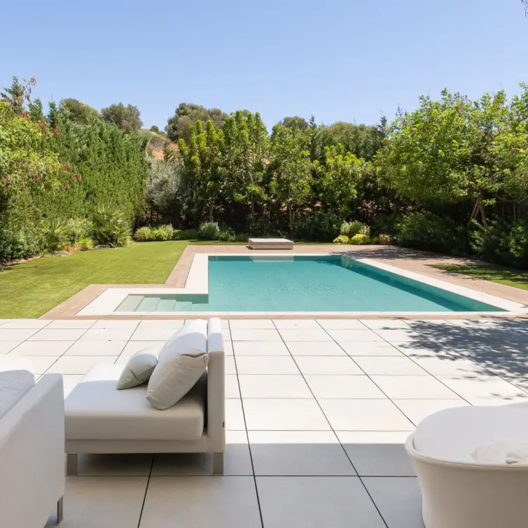 Venta de villa independiente en Estepona