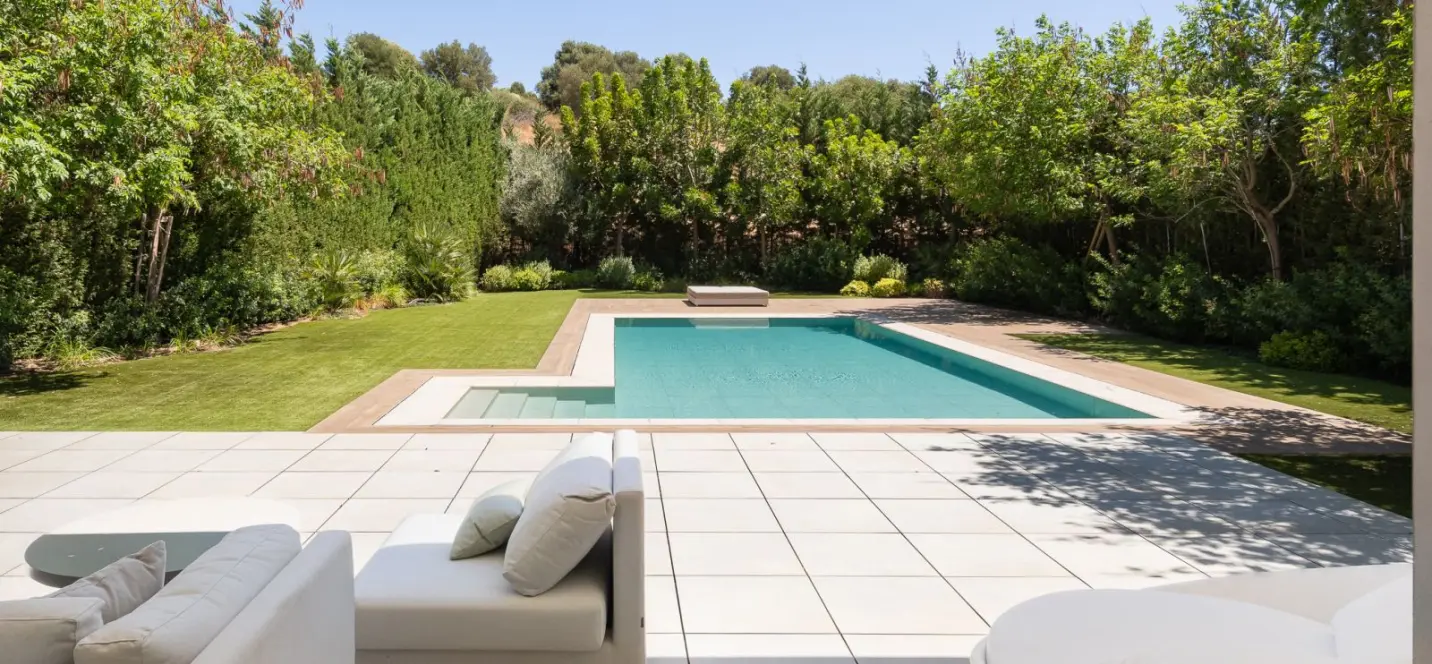 Venta de villa independiente en Estepona 1