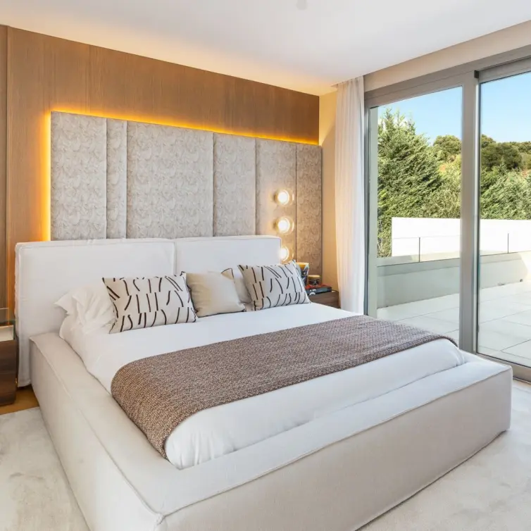 Venta de villa independiente en Estepona