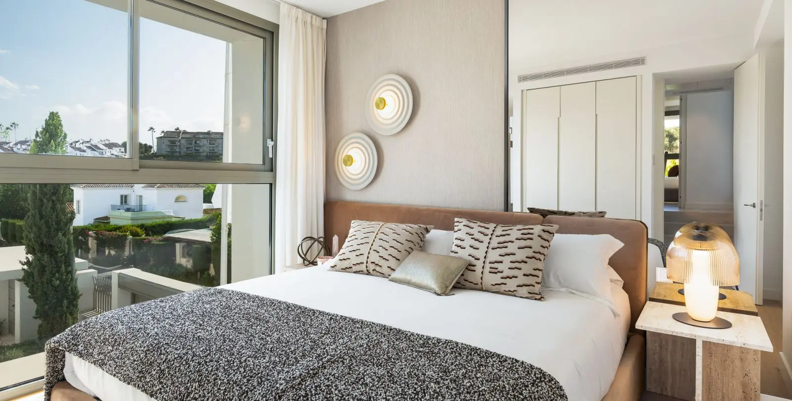 Venta de villa independiente en Estepona 14