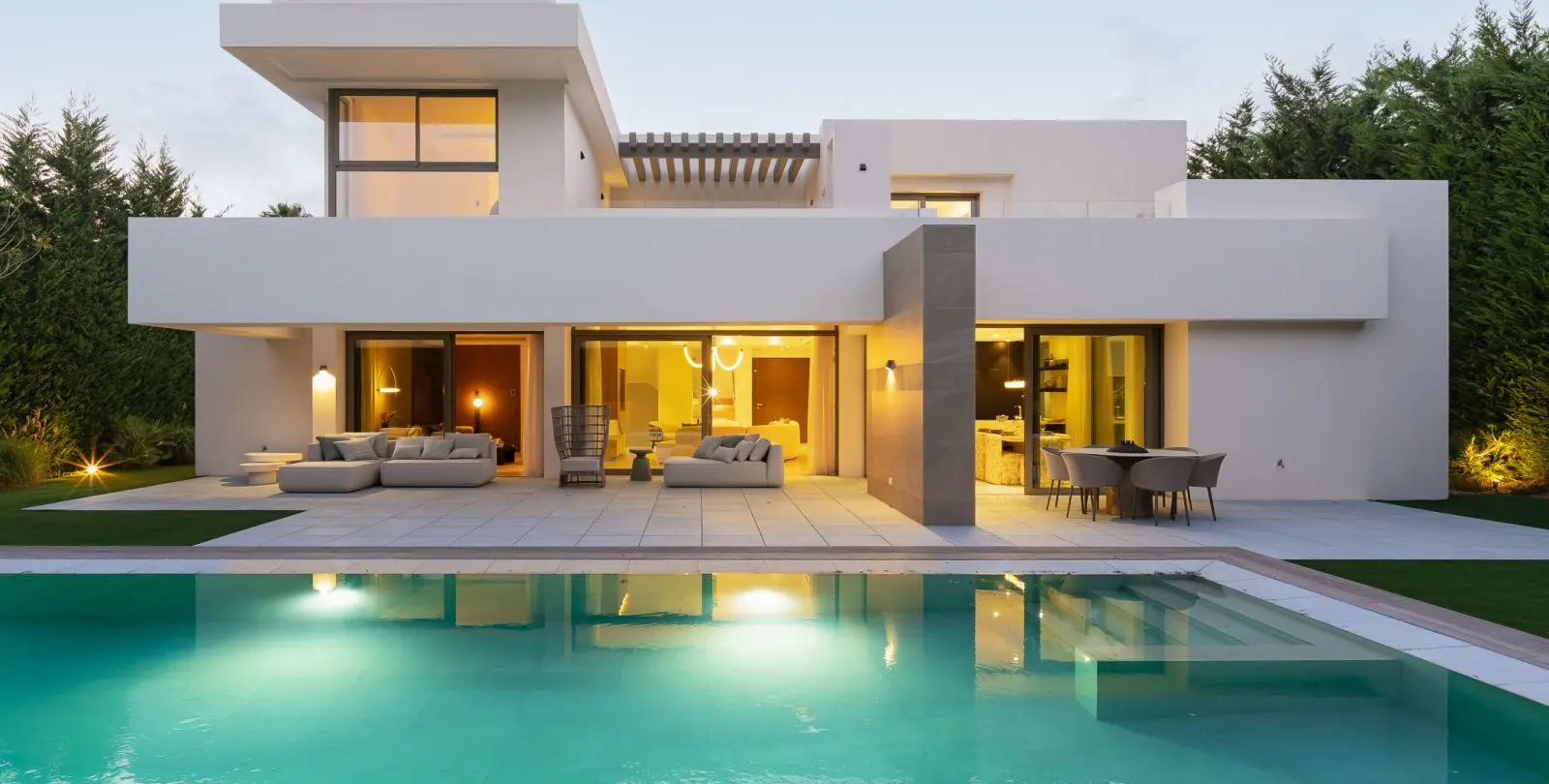 Venta de villa independiente en Estepona 17