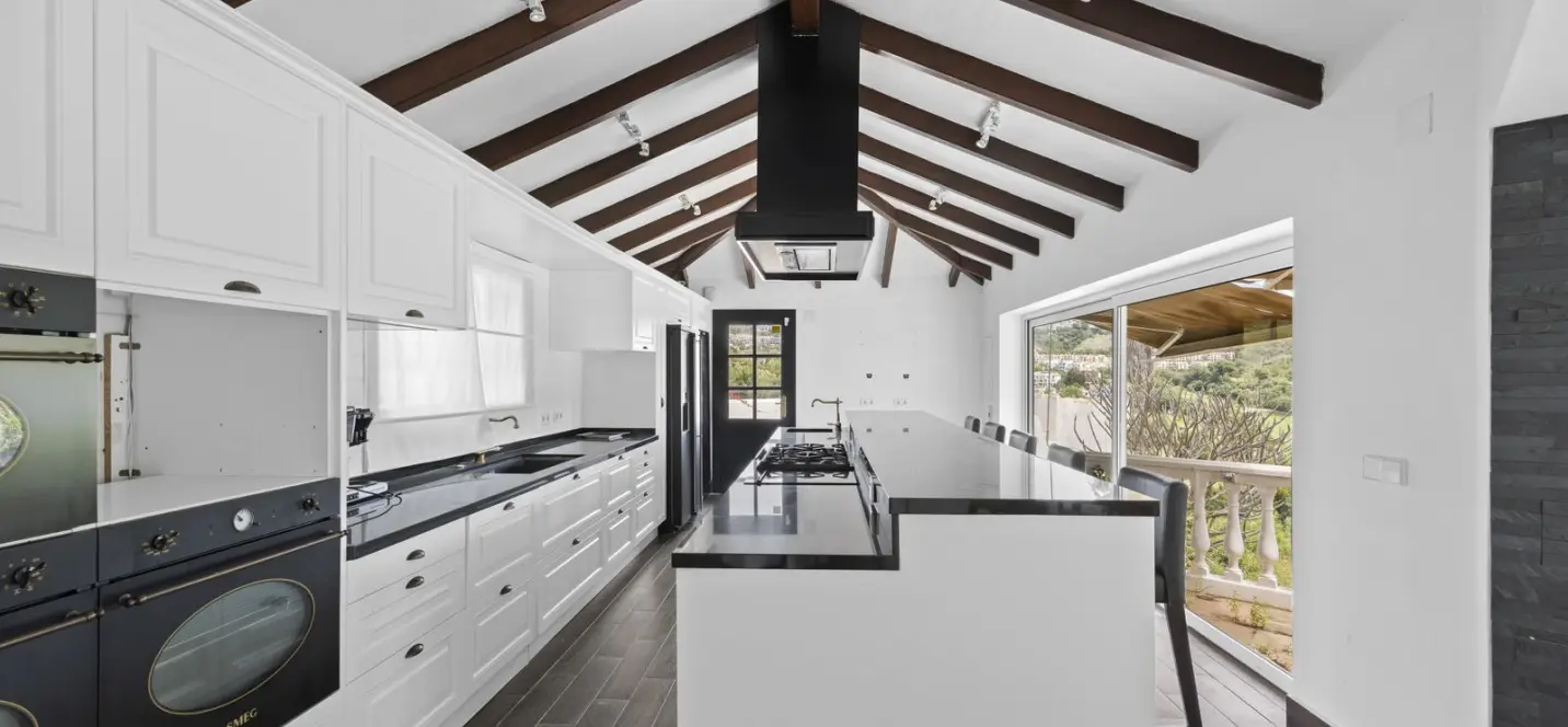 Venta de villa independiente en Benahavís 1