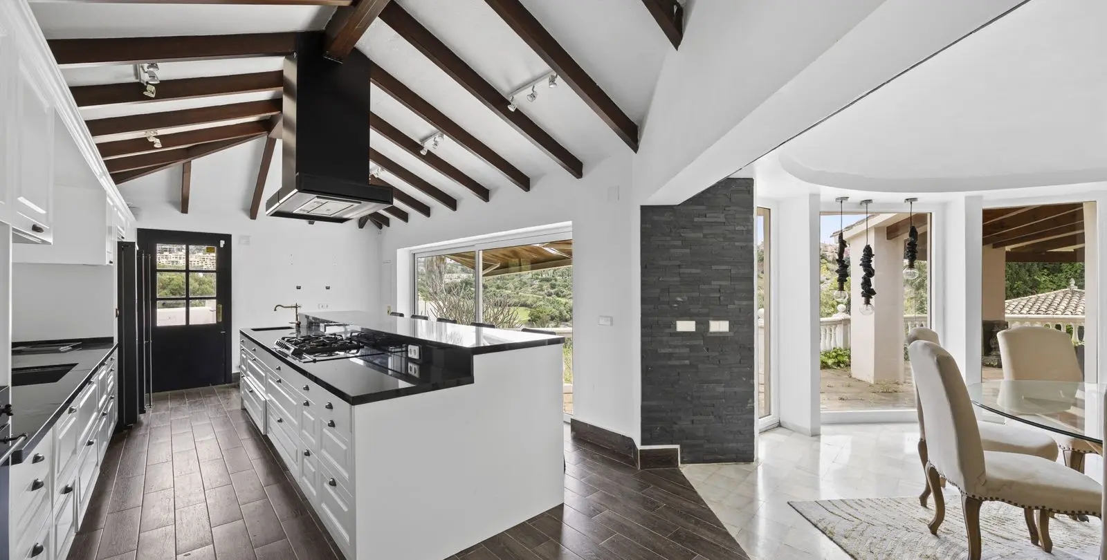 Venta de villa independiente en Benahavís 3