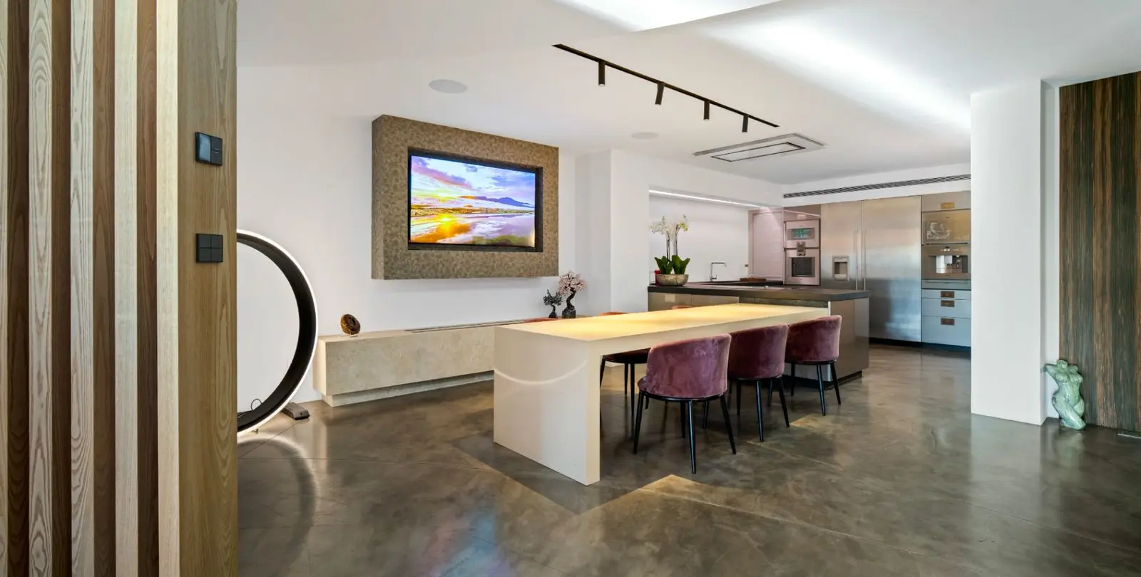 Venta de local comercial en San Pedro de Alcántara 11