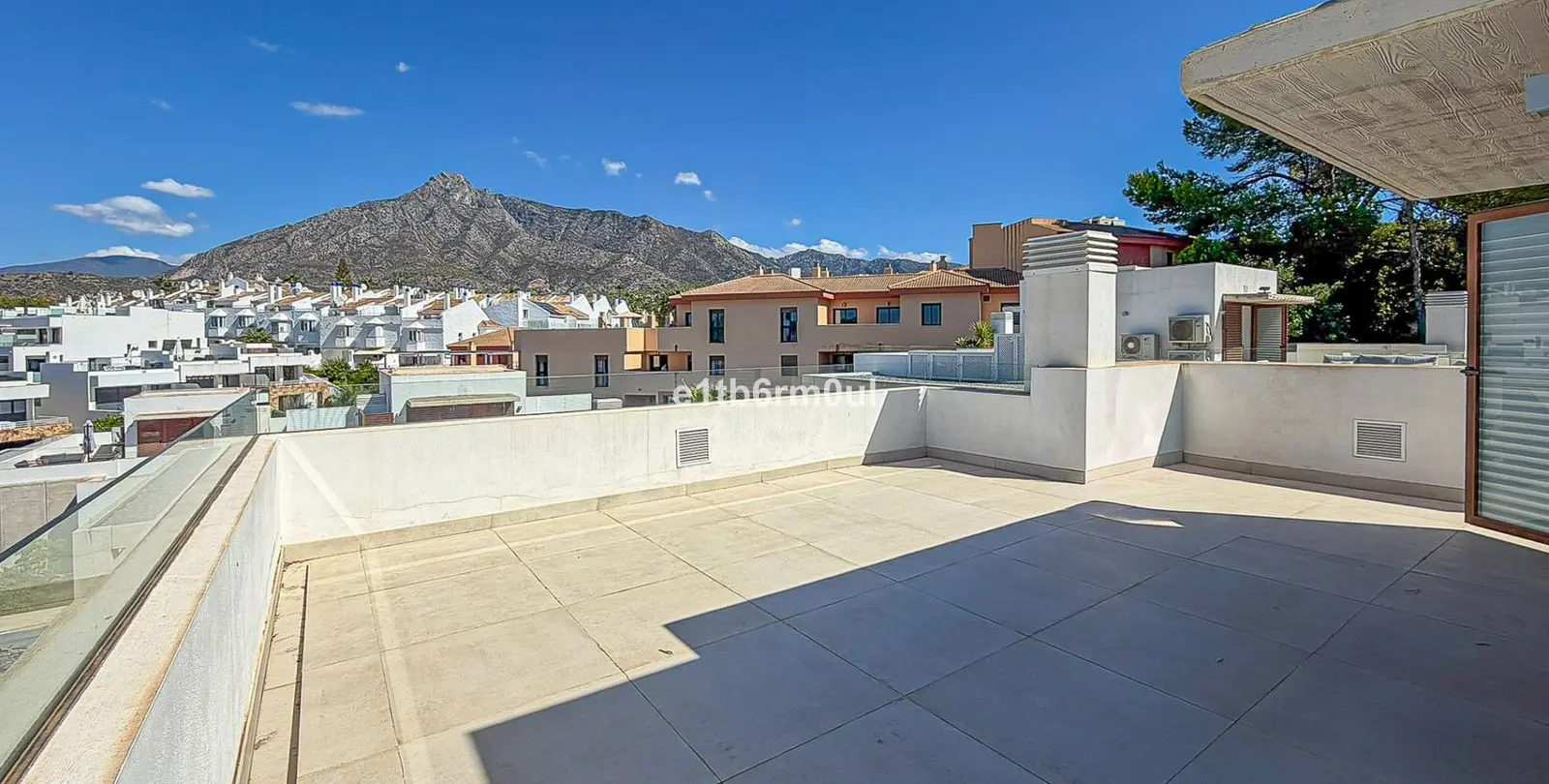 Venta de casa pareada en The Golden Mile 4