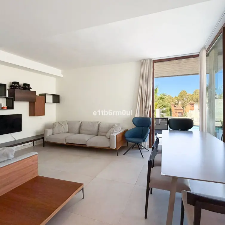 Venta de casa pareada en The Golden Mile