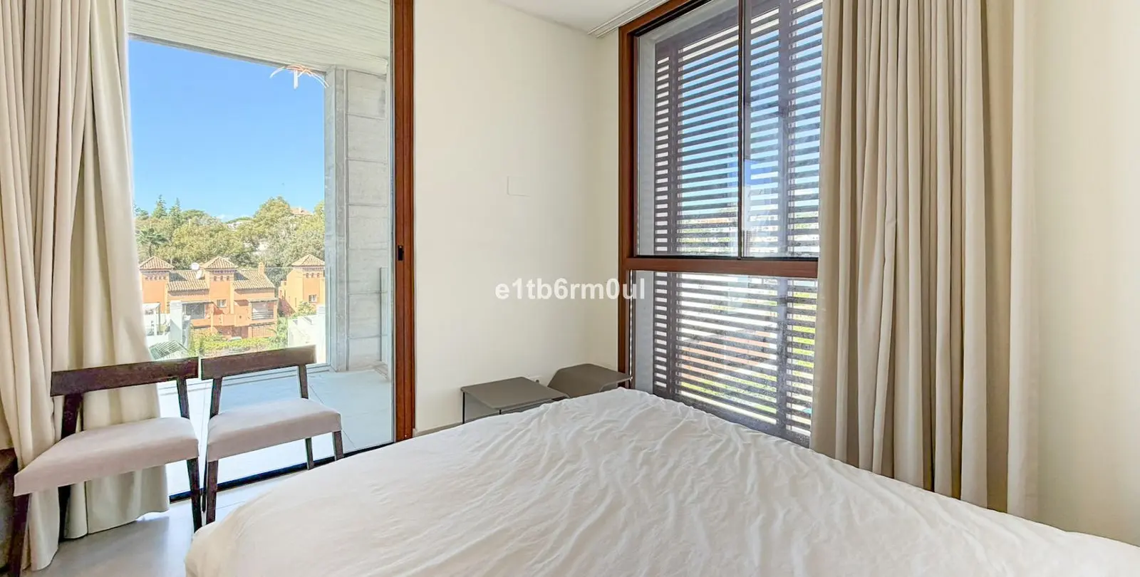Venta de casa pareada en The Golden Mile 8