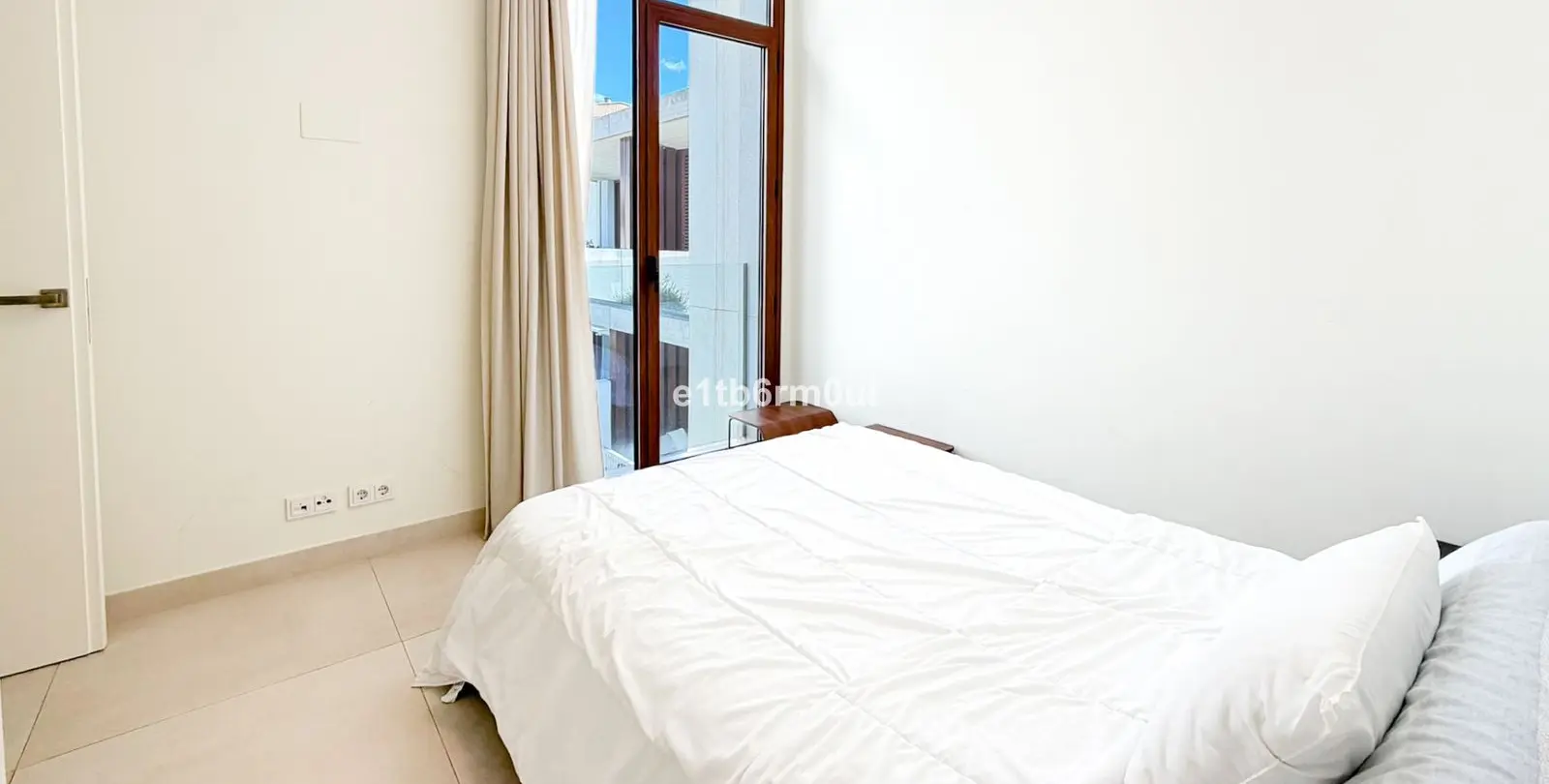 Venta de casa pareada en The Golden Mile 9