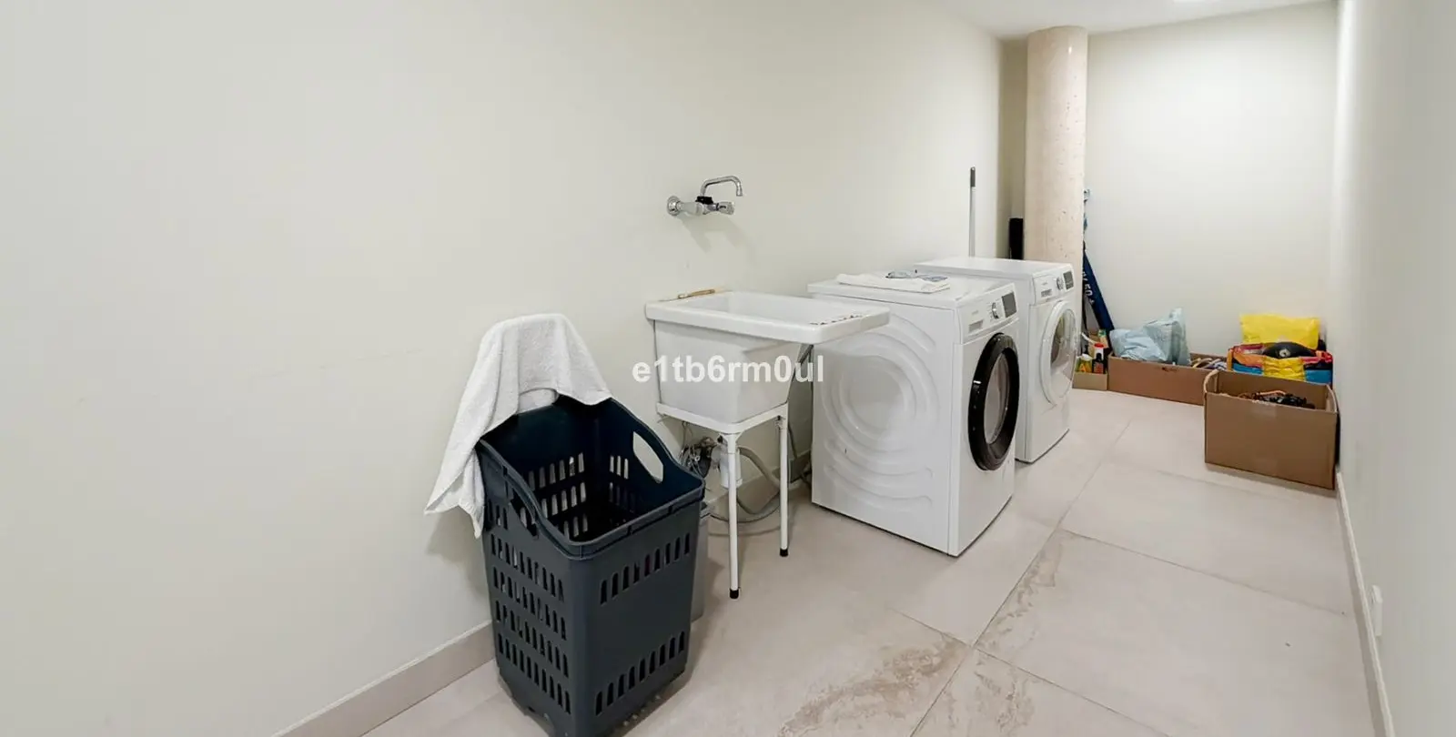 Venta de casa pareada en The Golden Mile 23