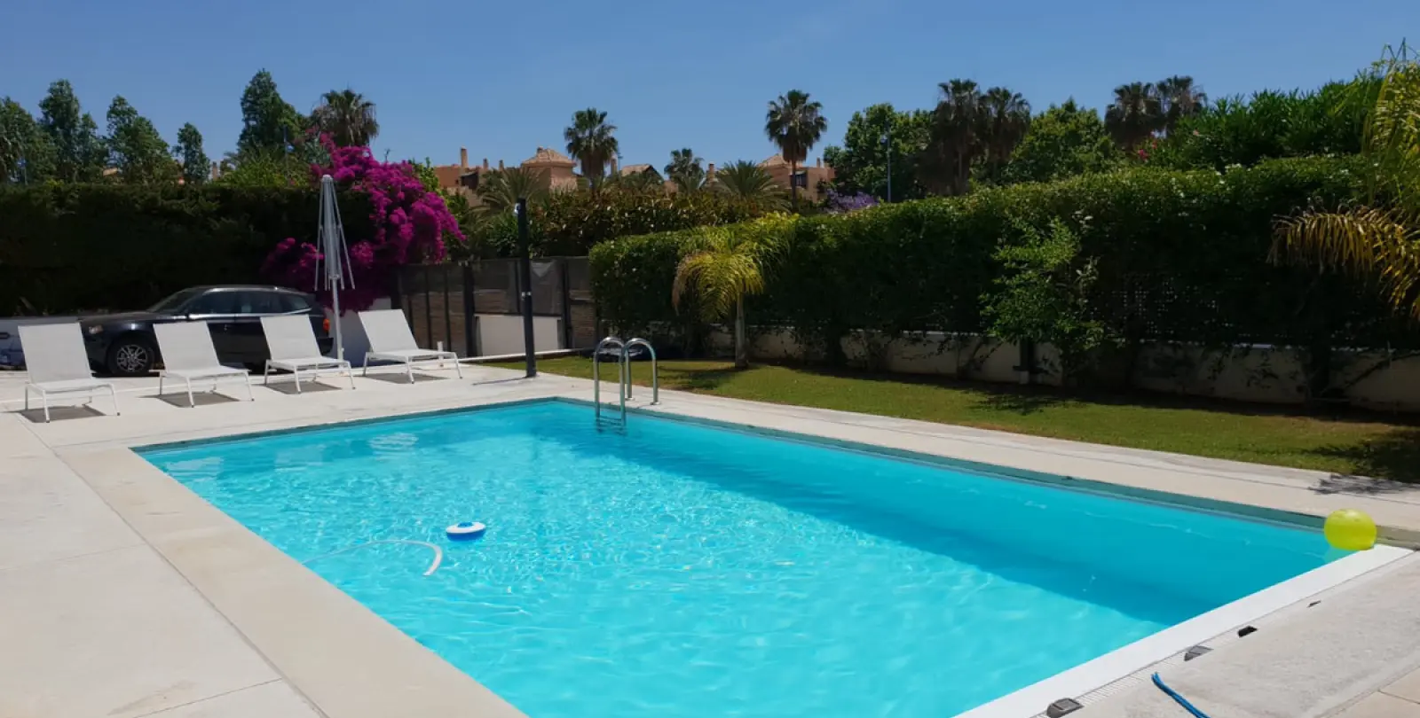 Краткосрочная аренда  отдельно стоящей виллы в San Pedro de Alcántara 25