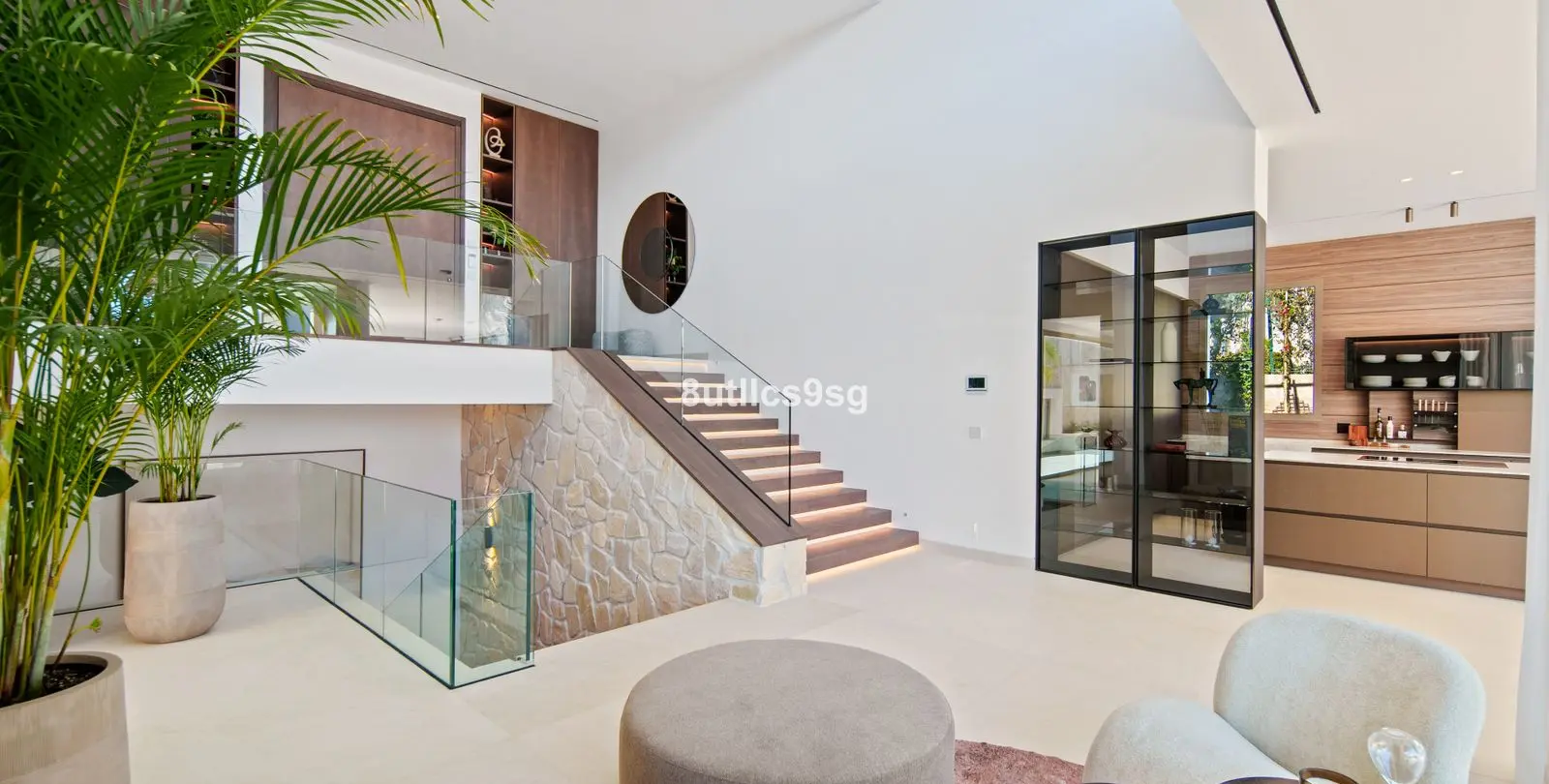 Venta de villa independiente en Nueva Andalucía 8