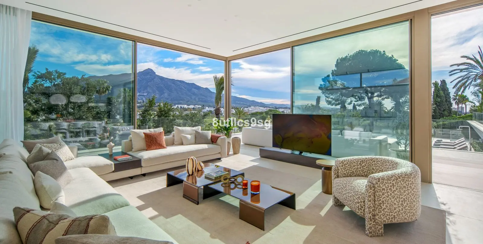Venta de villa independiente en Nueva Andalucía 9