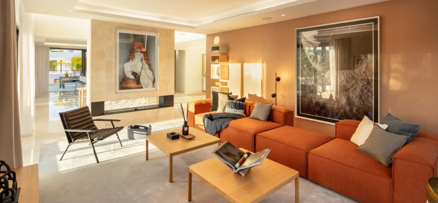 Venta de villa independiente en Nueva Andalucía 4