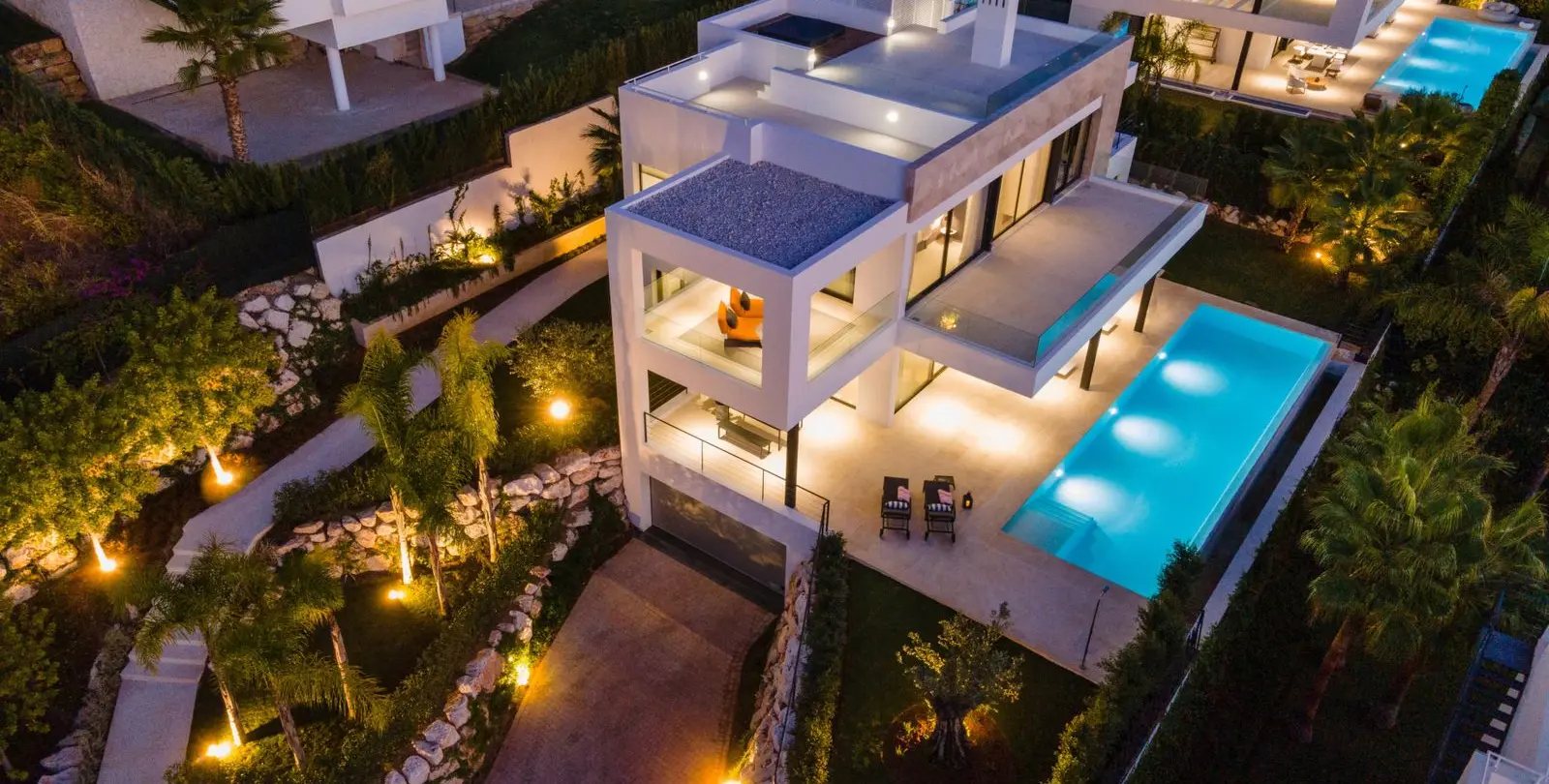 Venta de villa independiente en Nueva Andalucía 33