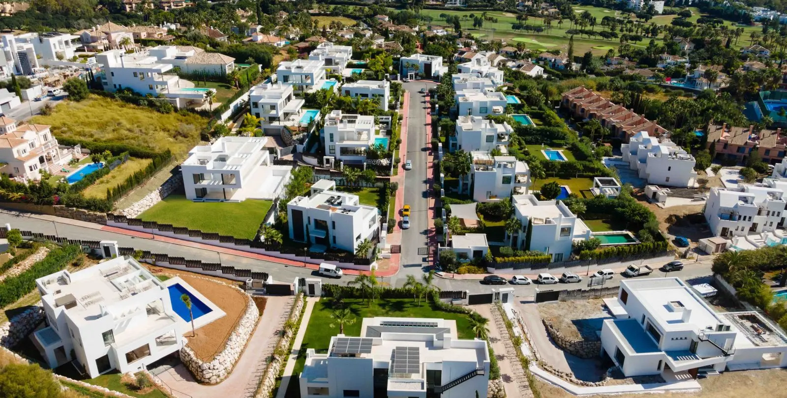 Venta de villa independiente en Nueva Andalucía 42