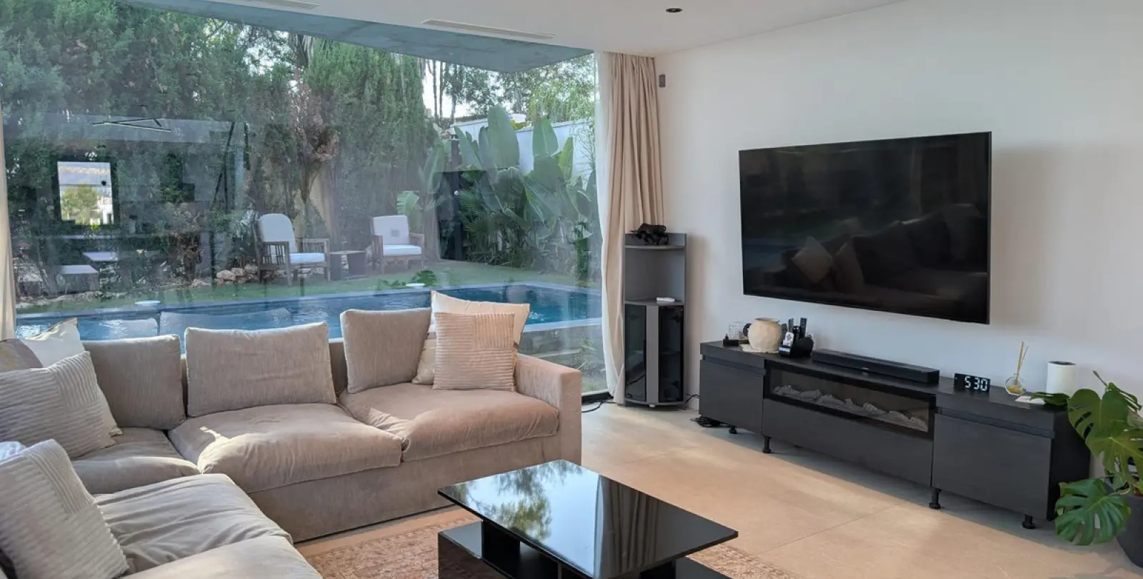Long-term rent of detached villa in Nueva Andalucía 10
