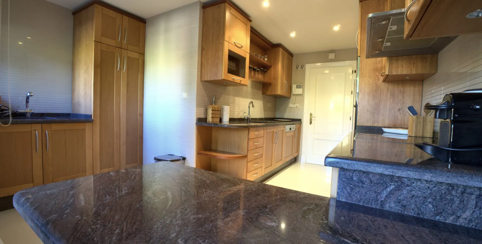 Alquiler a largo plazo de apartamento en planta baja en Nueva Andalucía 22