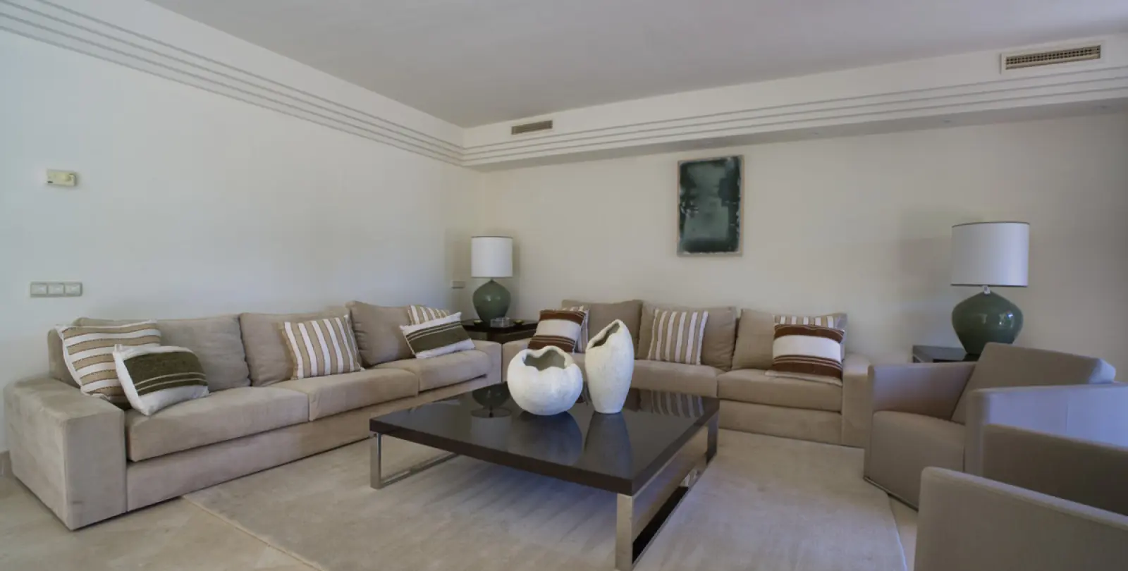 Alquiler a largo plazo de apartamento en planta baja en Nueva Andalucía 32