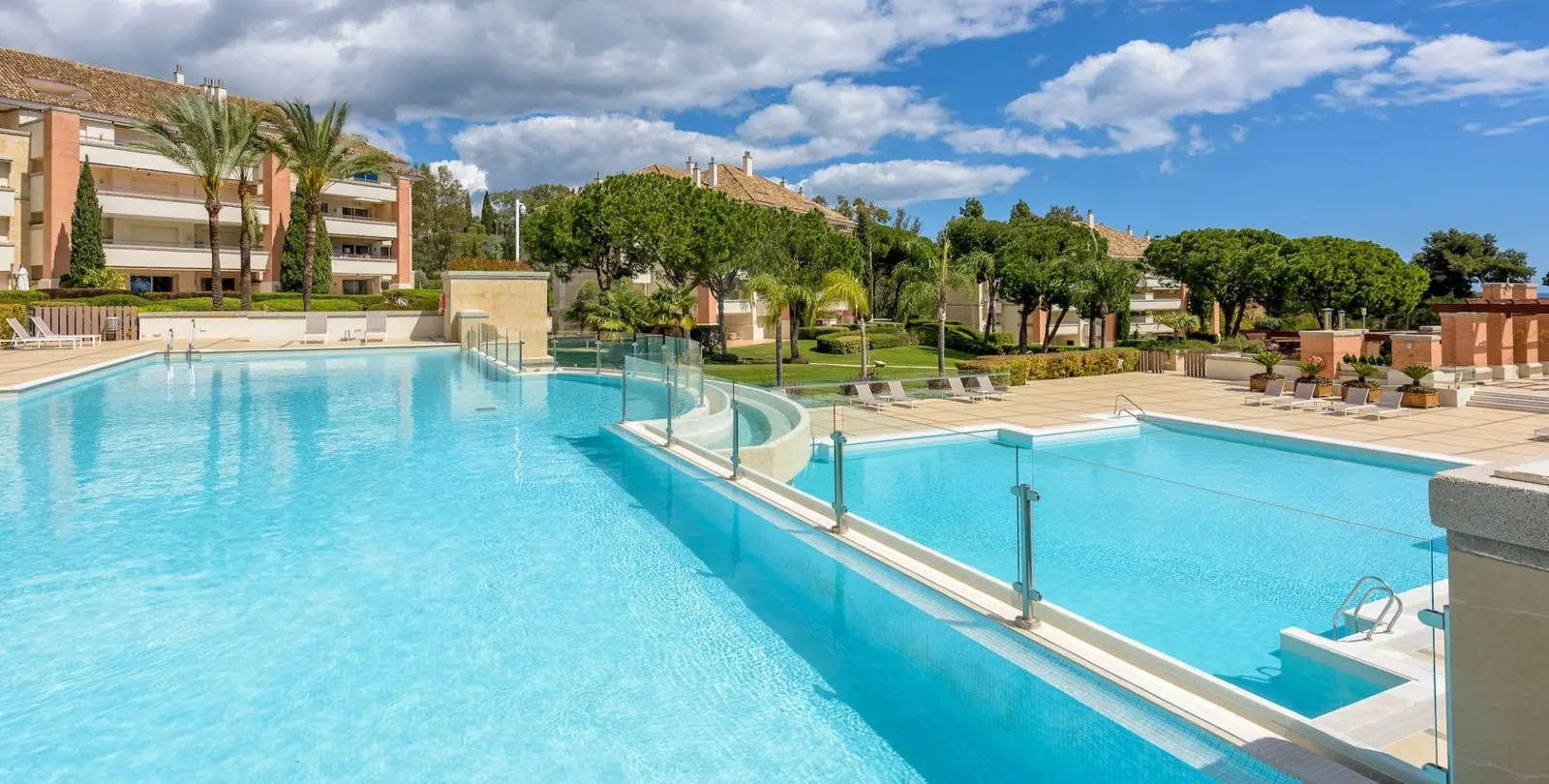Venta de ático dúplex en The Golden Mile 14