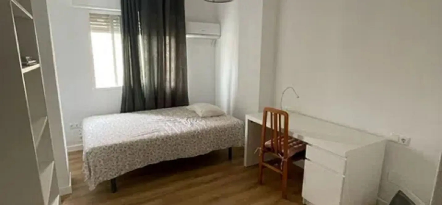 Venta de apartamento en planta media en Málaga Centro 4