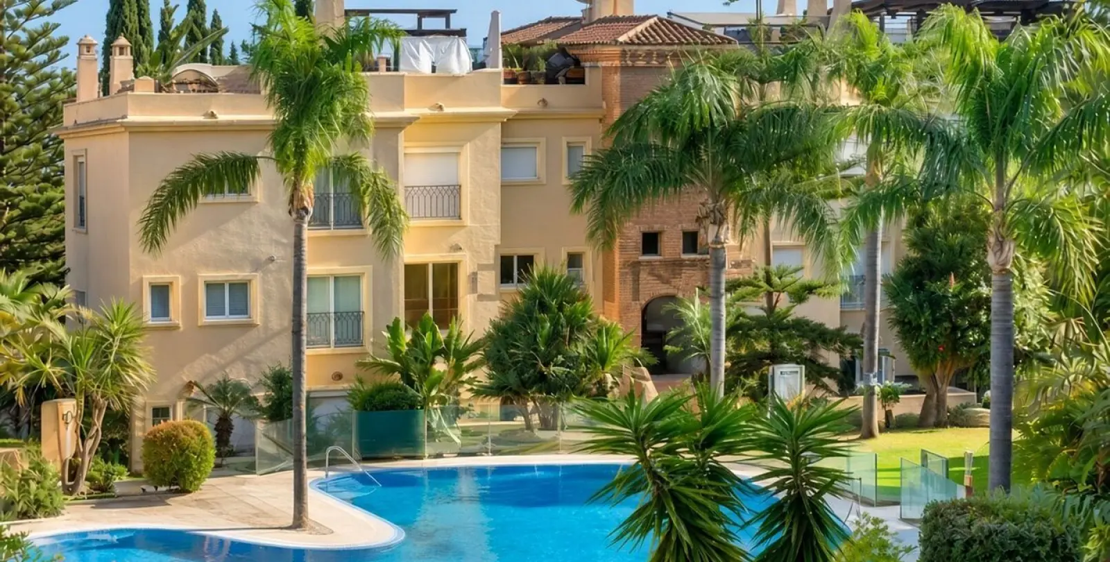 Sale of middle floor apartment in Bel Air 2