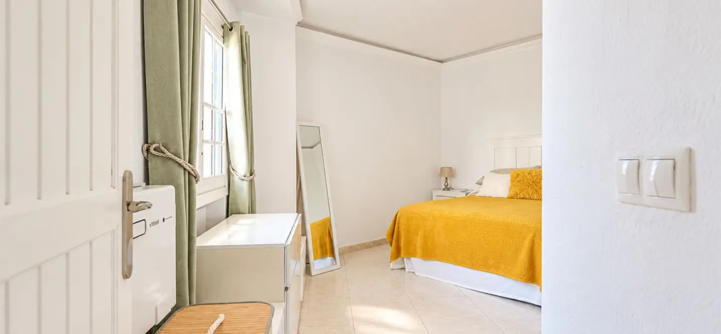 Продажа апартаментов на среднем этаже в Puerto de Cabopino 4
