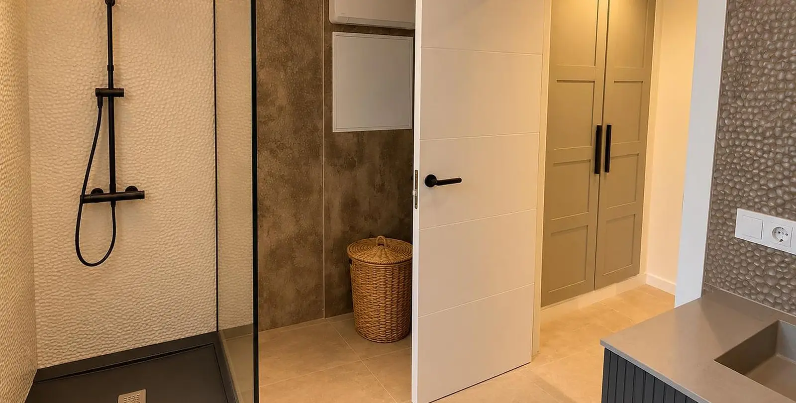 Sale of penthouse in Riviera del Sol 9