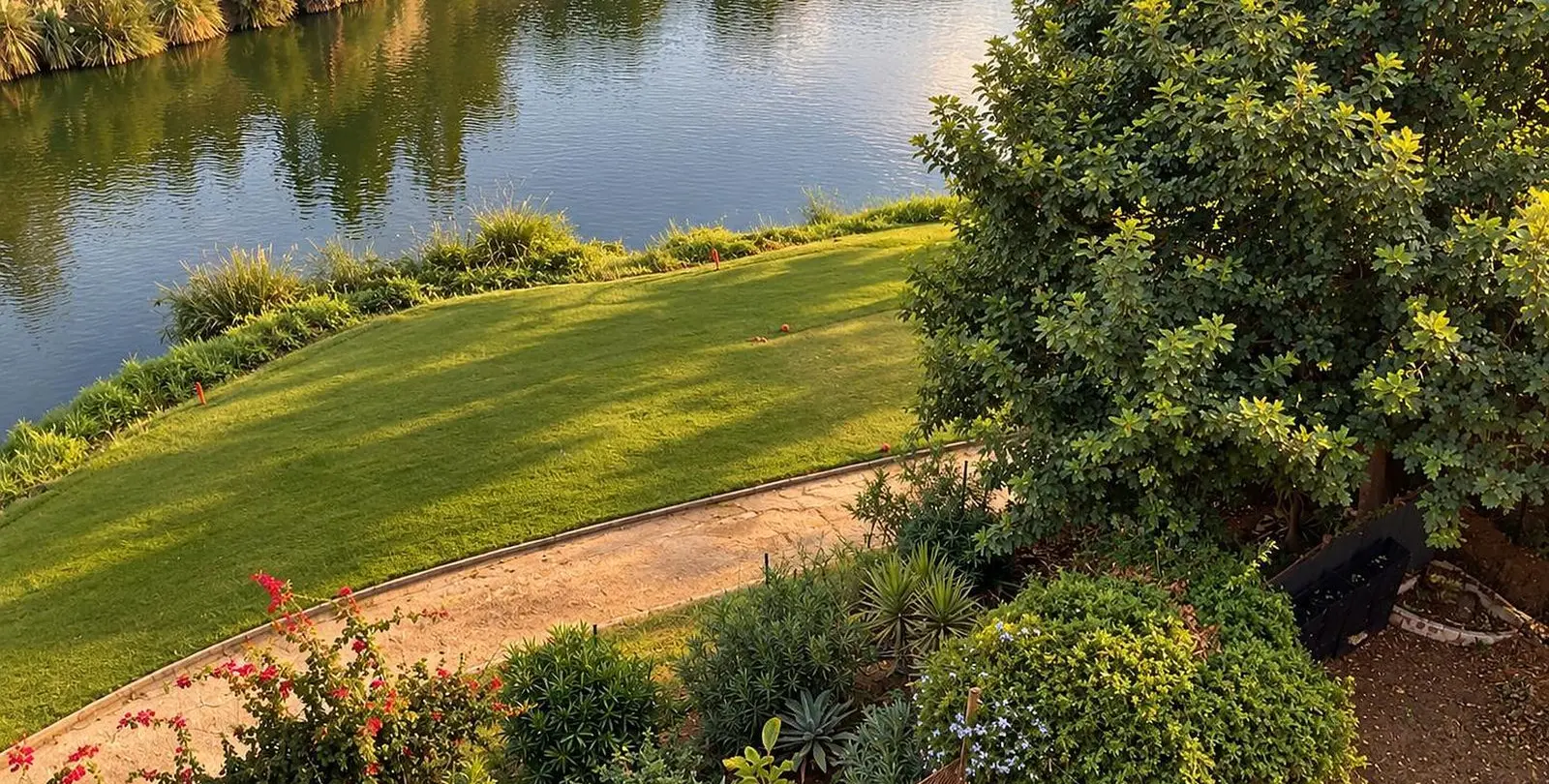 Sale of penthouse in Riviera del Sol 19