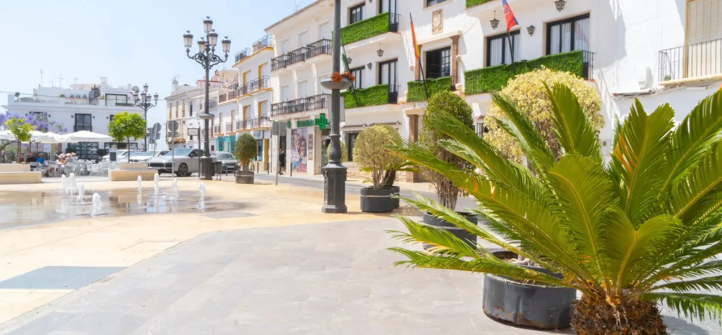 Sale of hotel in Torrox 0
