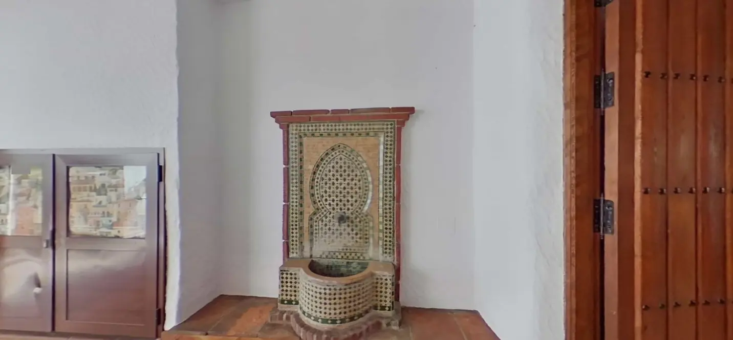 Sale of hotel in Torrox 2