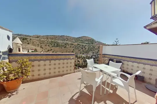 Image 4 thumb