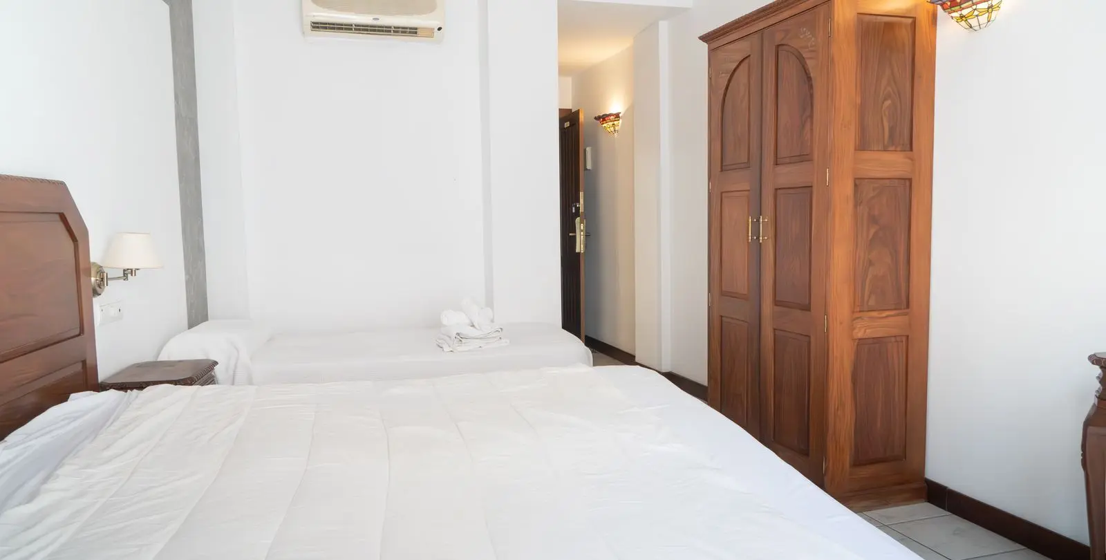 Sale of hotel in Torrox 7