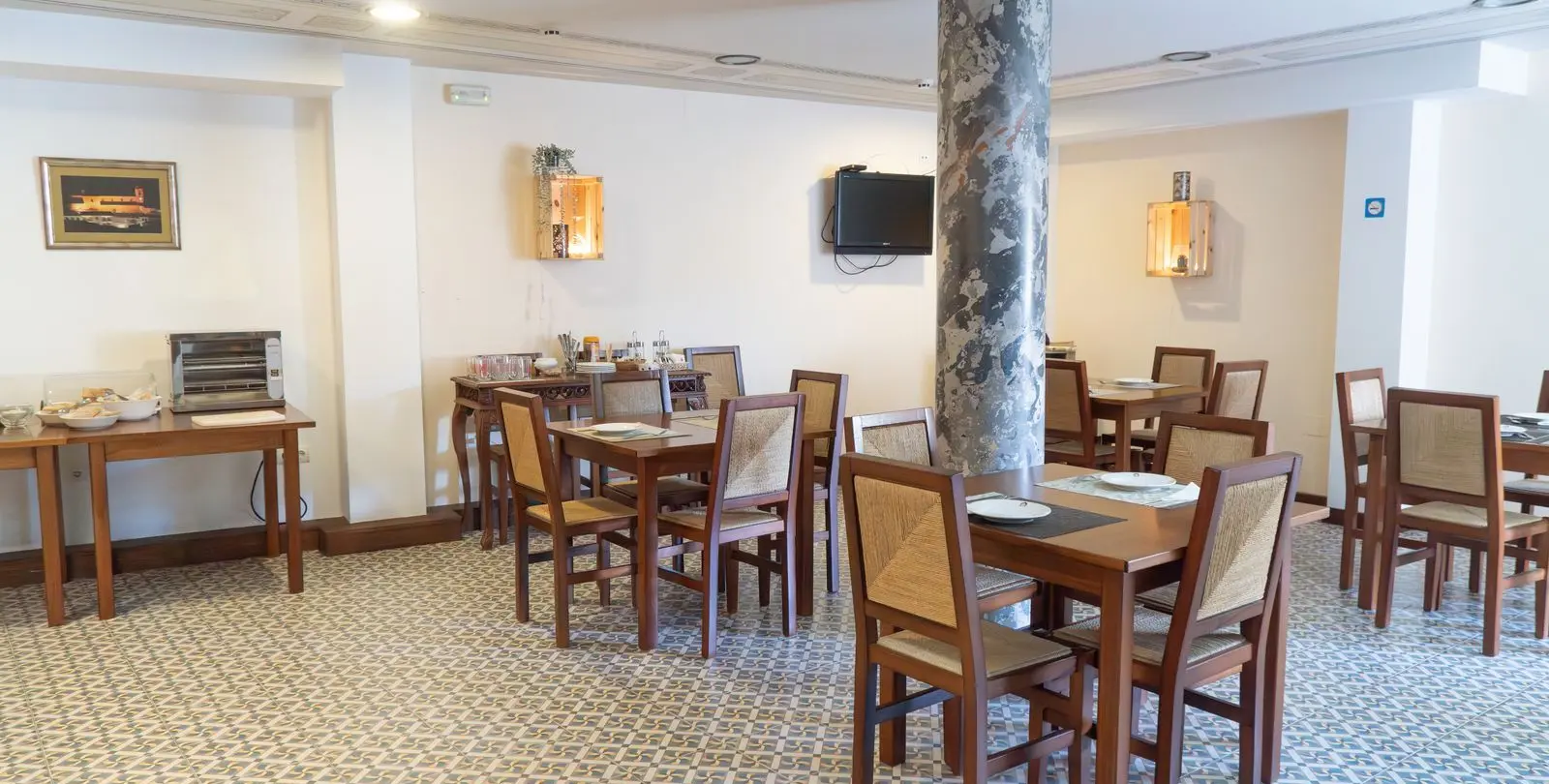 Sale of hotel in Torrox 9