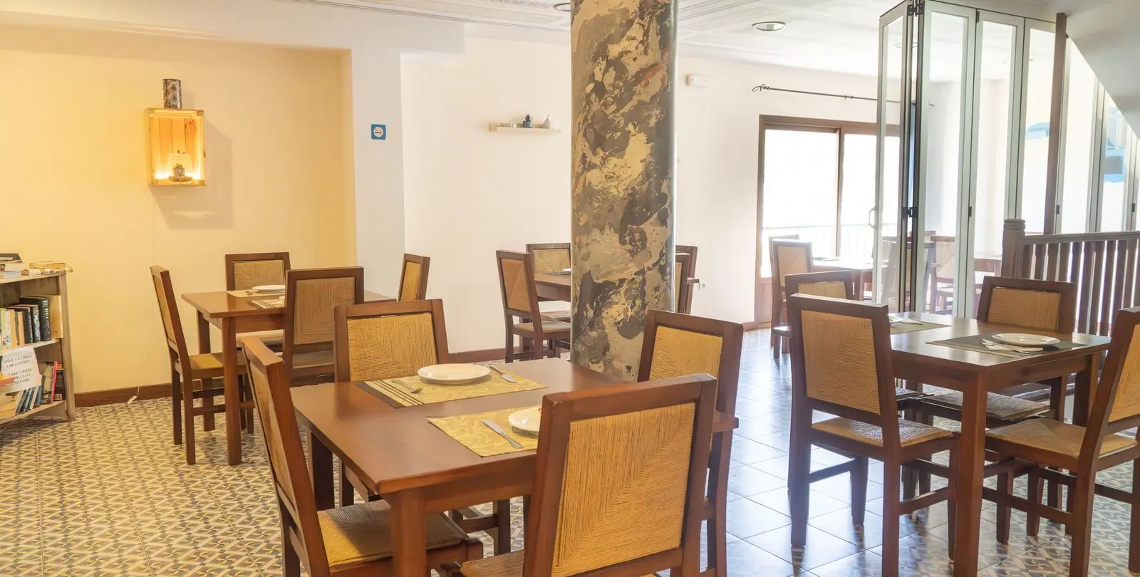 Sale of hotel in Torrox 11