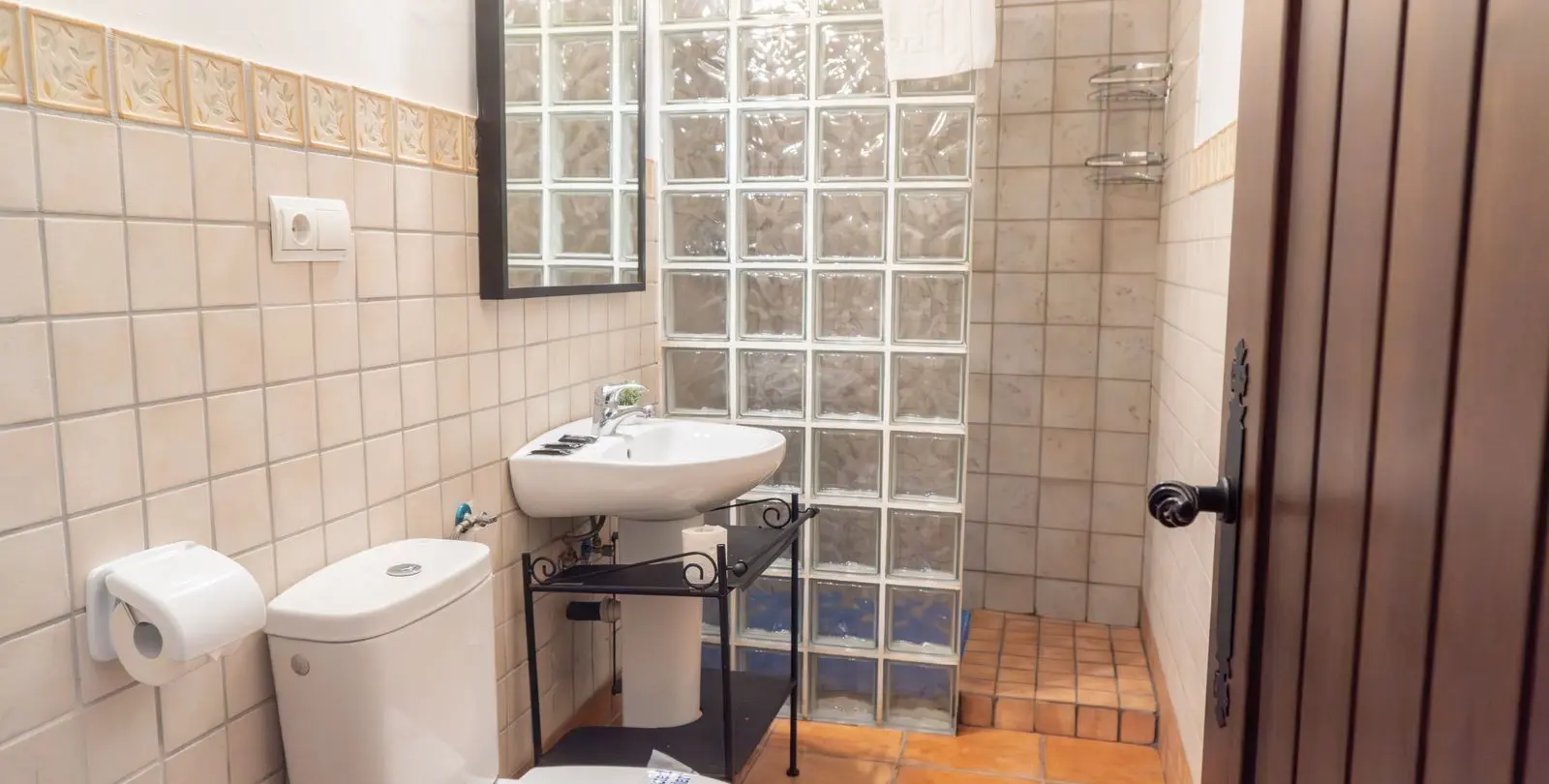 Sale of hotel in Torrox 15