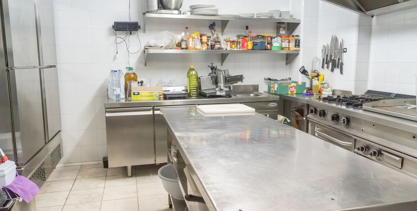 Sale of hotel in Torrox 16