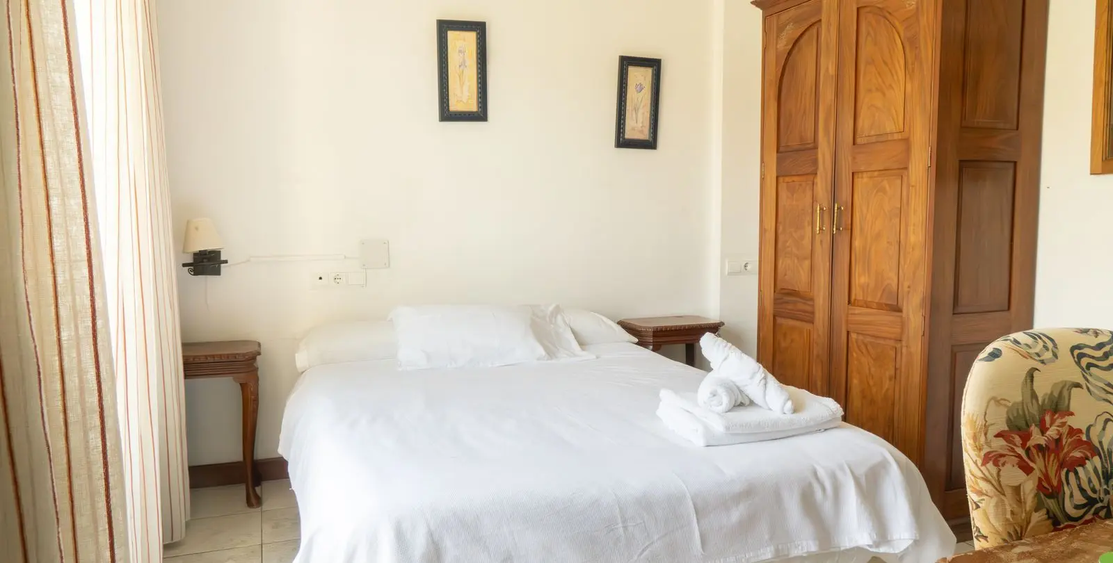 Sale of hotel in Torrox 18