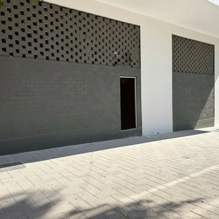 Alquiler a largo plazo de local comercial en Nueva Andalucía