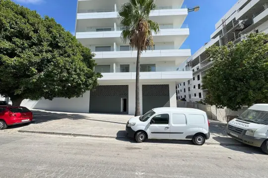 Image 8 thumb