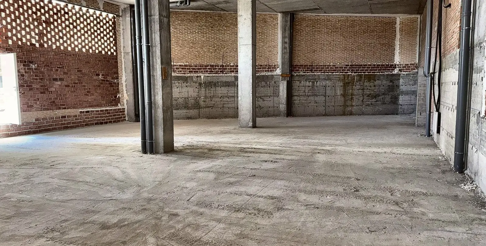 Sale of commercial premises in Nueva Andalucía 14