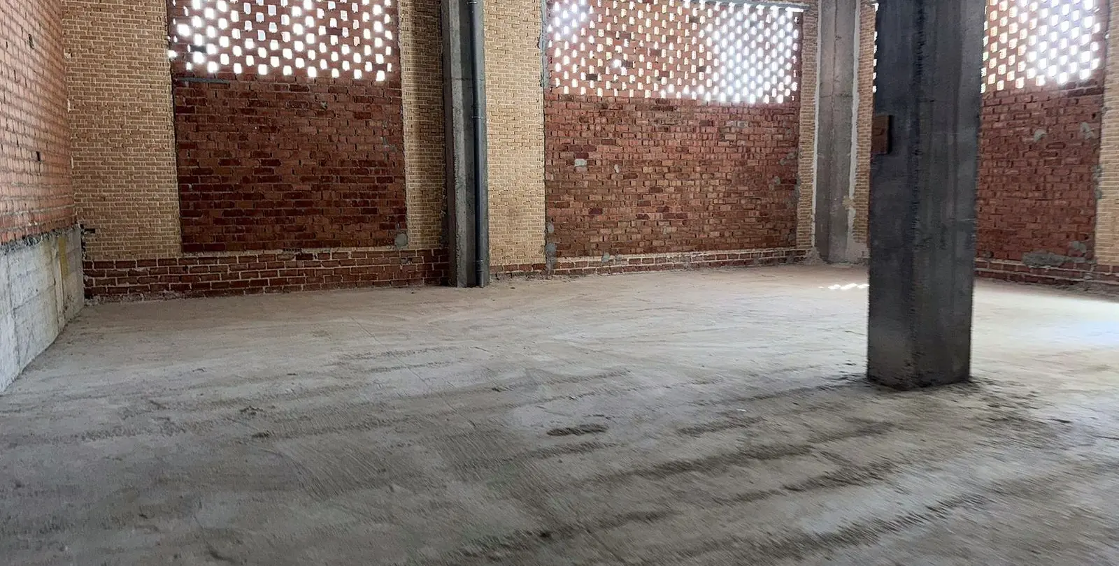Sale of commercial premises in Nueva Andalucía 15