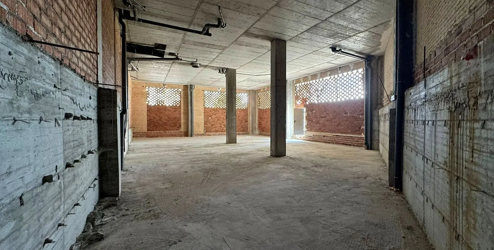 Sale of commercial premises in Nueva Andalucía 23