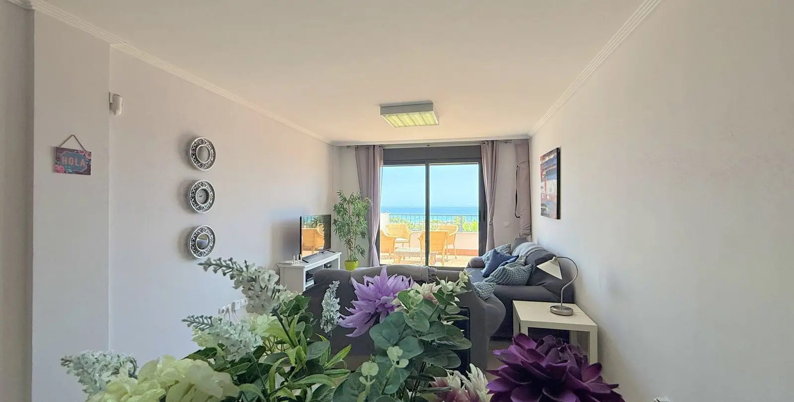 Venta de apartamento en planta media en Doña Julia 8