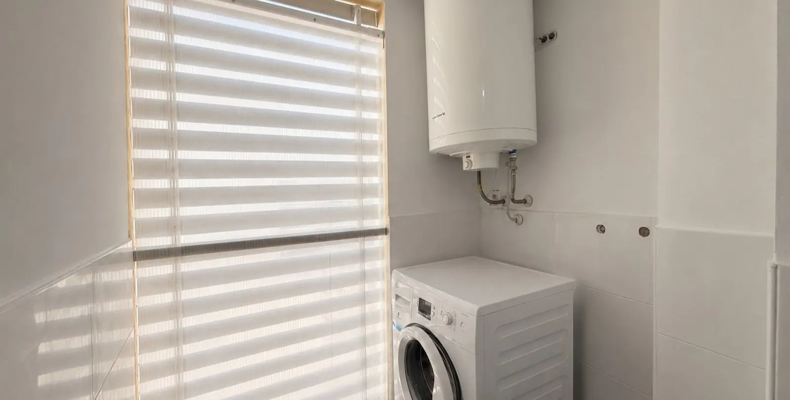 Venta de apartamento en planta media en Doña Julia 13