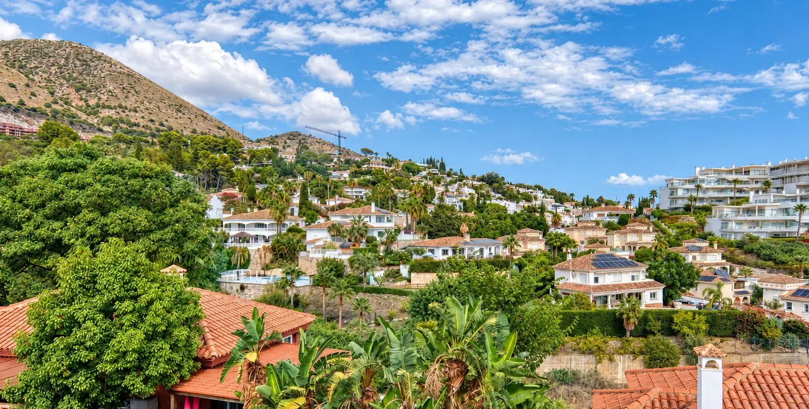 Продажа апартаментов на среднем этаже в Fuengirola 2