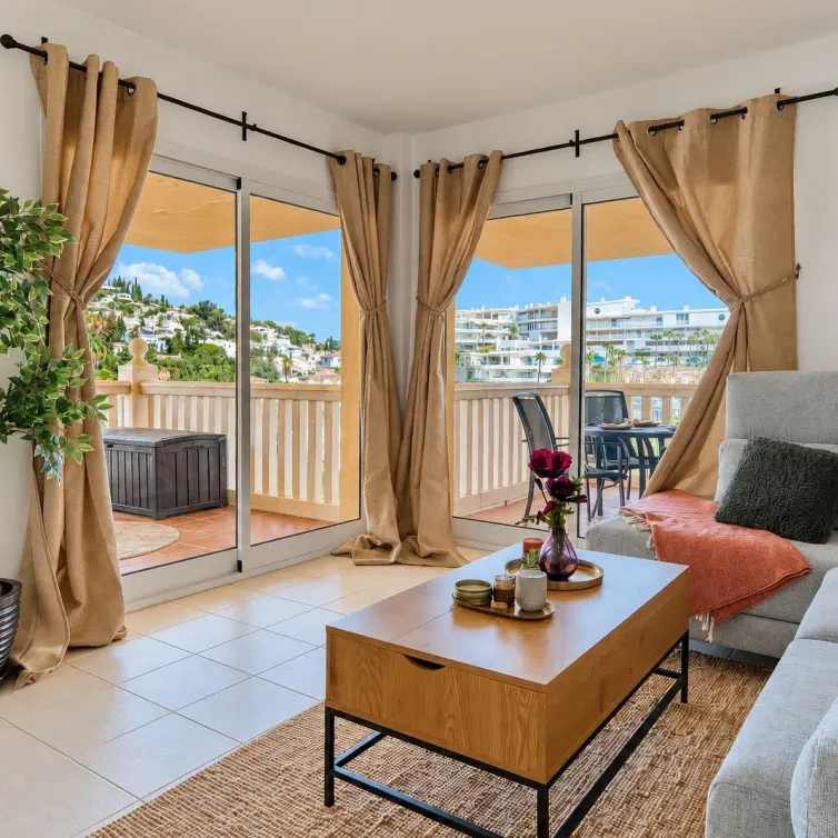 Venta de apartamento en planta media en Fuengirola
