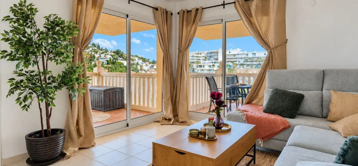 Venta de apartamento en planta media en Fuengirola 3