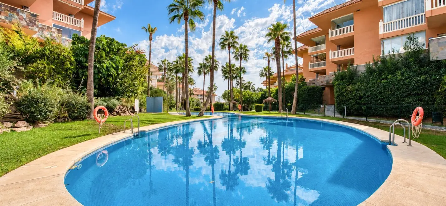 Venta de apartamento en planta media en Fuengirola 4