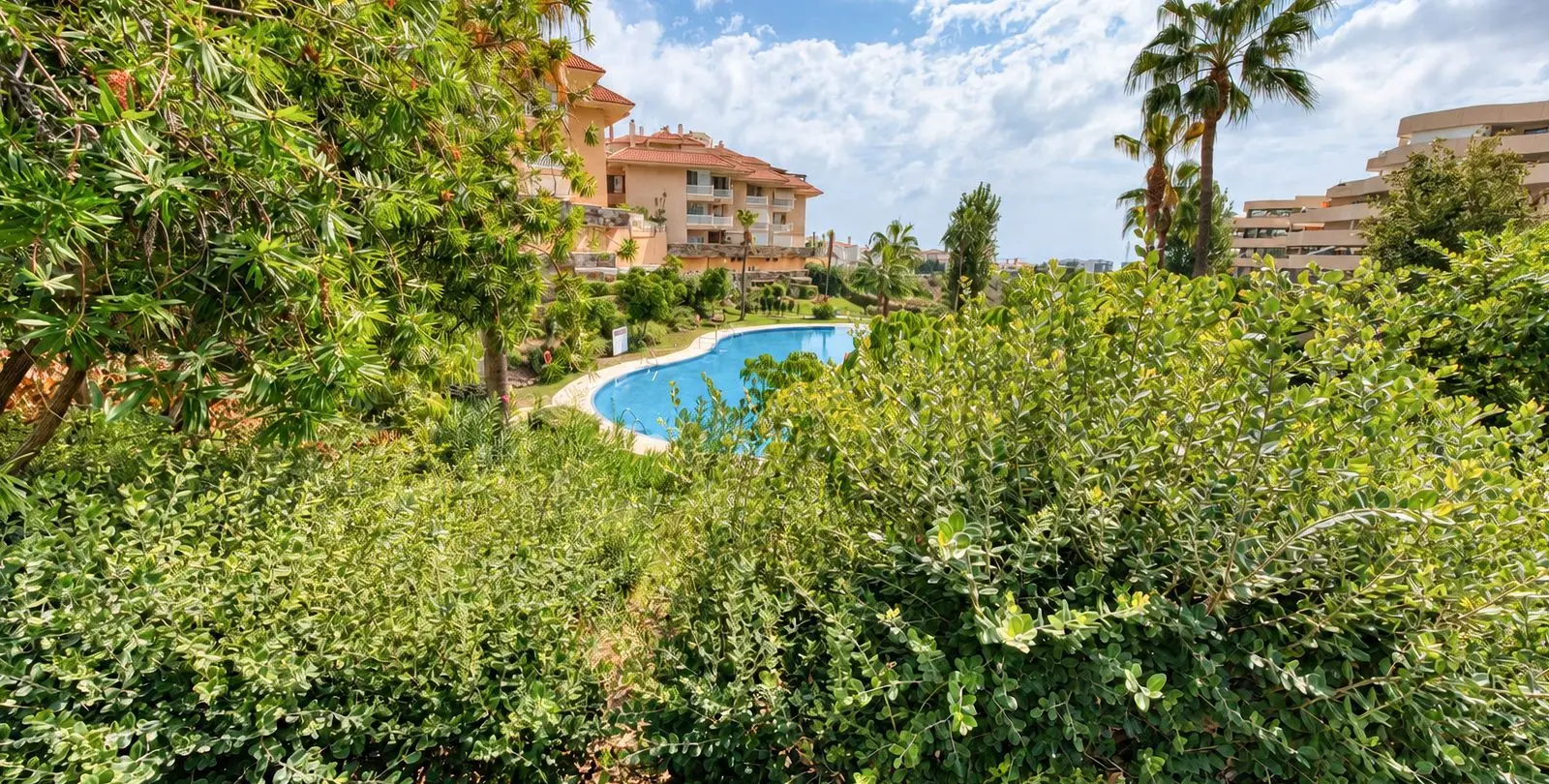 Продажа апартаментов на среднем этаже в Fuengirola 36