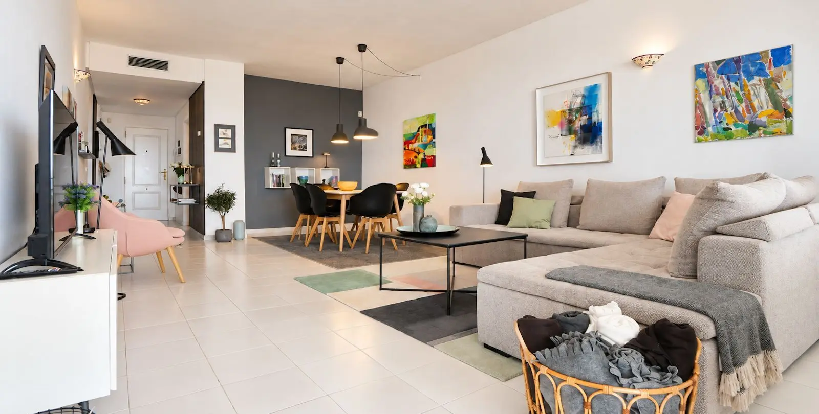 Sale of middle floor apartment in Miraflores 2